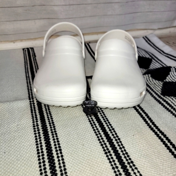 Crocs Specialist II Vent Clogs in White, sz 8 - Picture 4 of 15